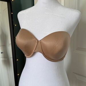 Victoria's Secret Tan Strapless Bra with Underwire Support - size 34DD